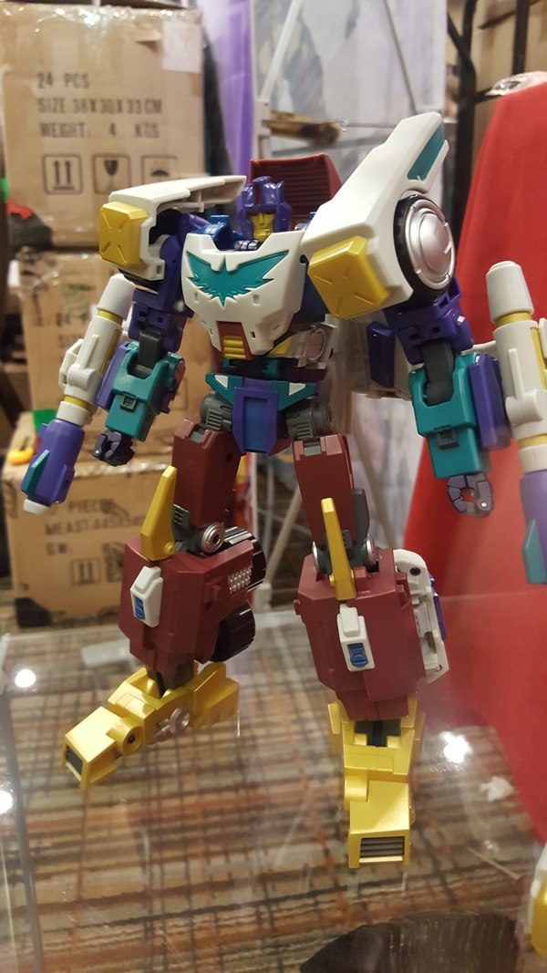 TFCon Toronto   Dealer Room Images Show Unofficial Bulkhead MTMTE Thunderclash Fall Of Cybertron Megatron More  (23 of 30)